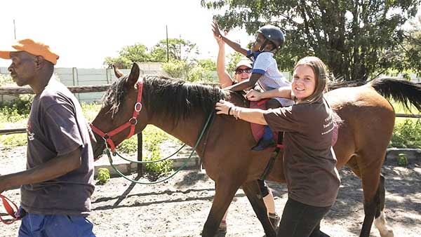profeeds-csr-healing-with-horses2 profeeds-csr-healing-with-horses2
